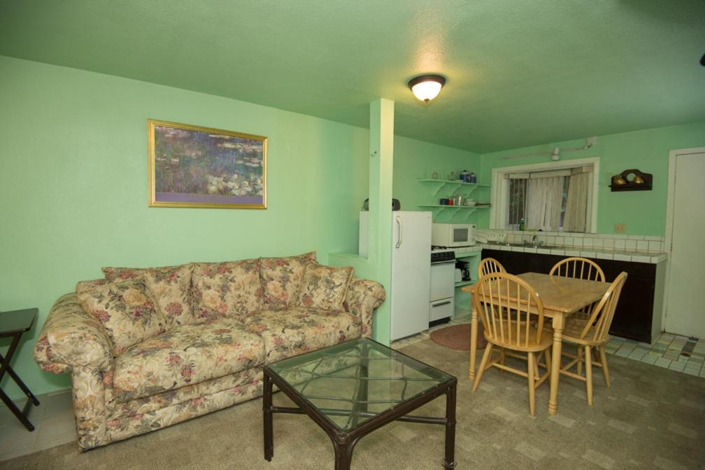 Studio with Balcony at River View Garden Resort