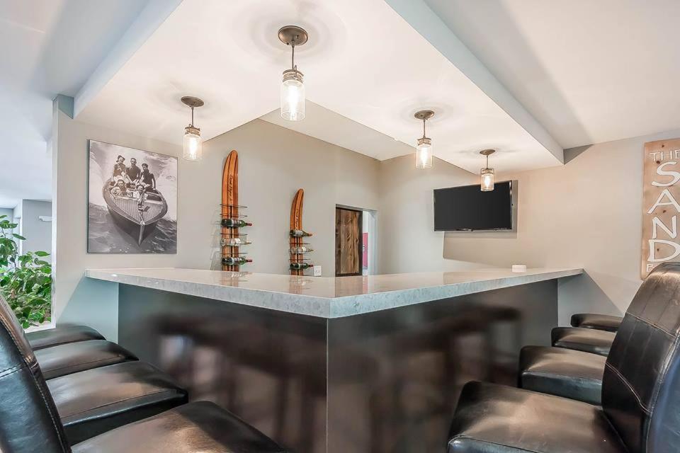 | Lakes Inn at Dunvilla