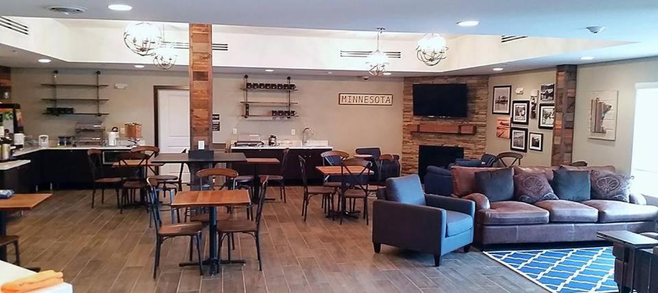 | Lakes Inn at Dunvilla
