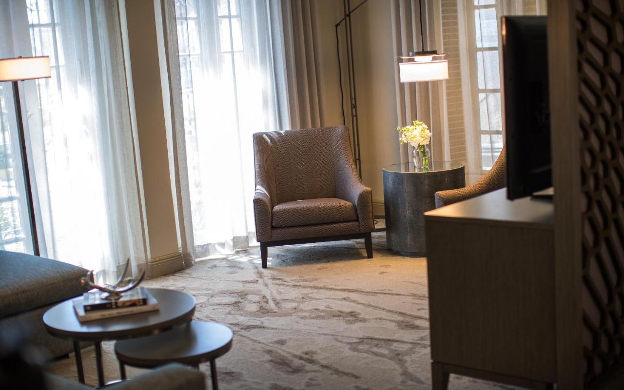 One-Bedroom Presidential King Suite - Non-Smoking at Casa De Palmas, Trademark Collection by Wyndham