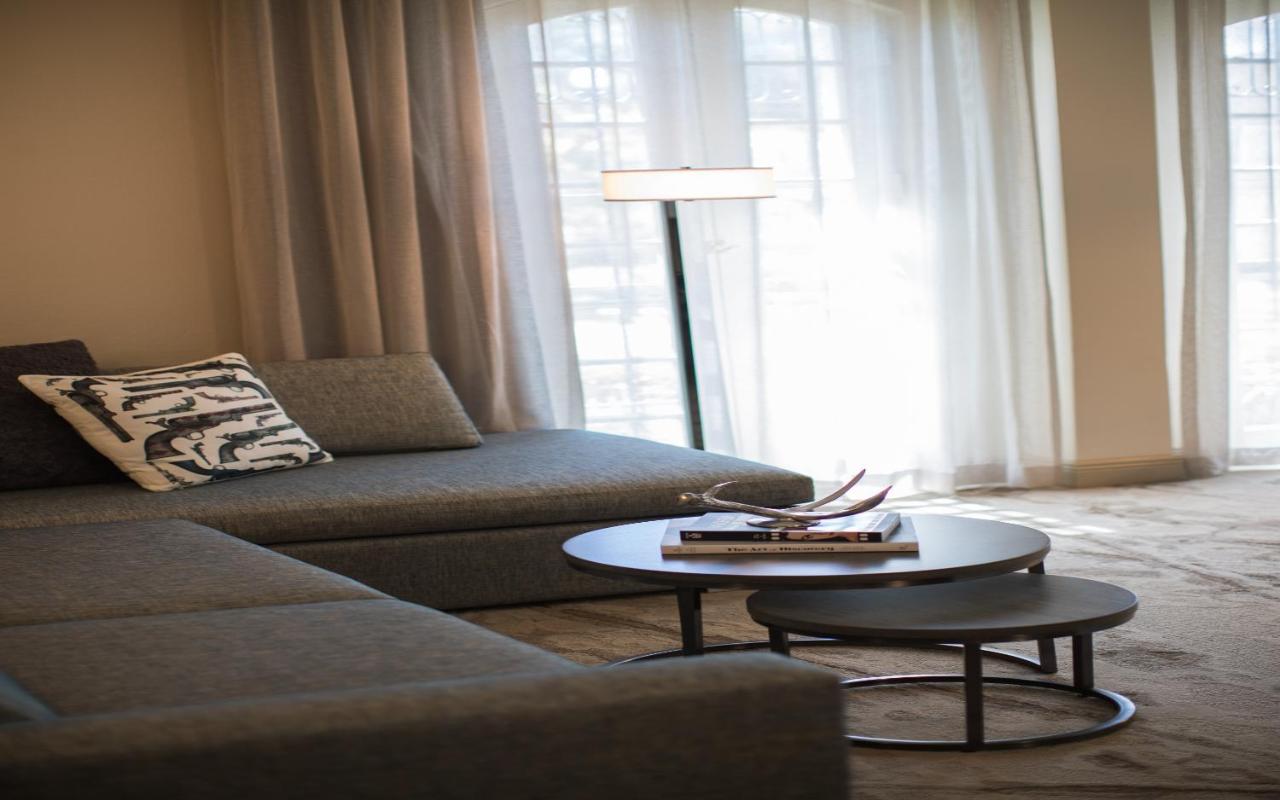 One-Bedroom Presidential King Suite - Non-Smoking at Casa De Palmas, Trademark Collection by Wyndham