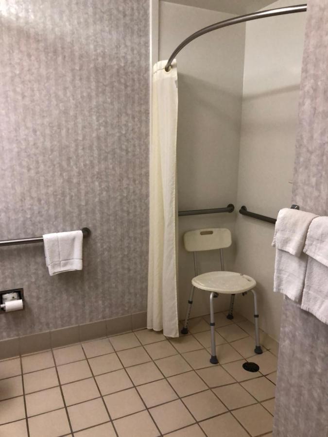 Standard Two Queen Beds - Disability Access/Non-Smoking at Millennium Inn