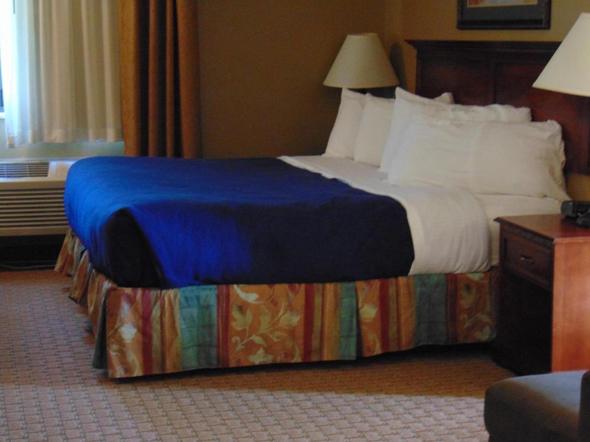 King Suite with Spa Bath at Horse Creek Inn
