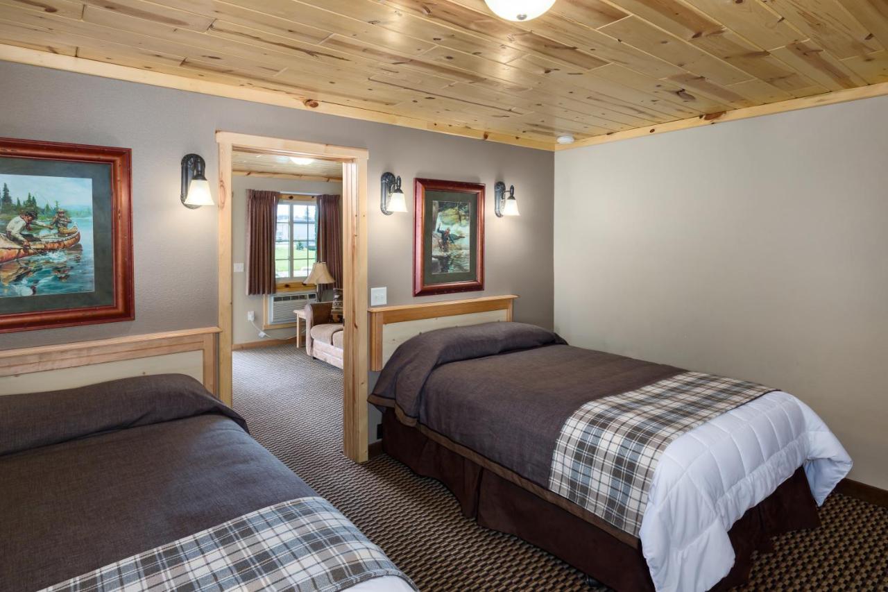 Deluxe Suite at Rock Crest Lodge And Cabins