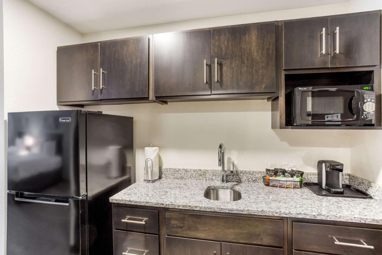Queen Suite with Two Queen Beds - Non-Smoking at MainStay Suites Logan Ohio-Hocking Hills