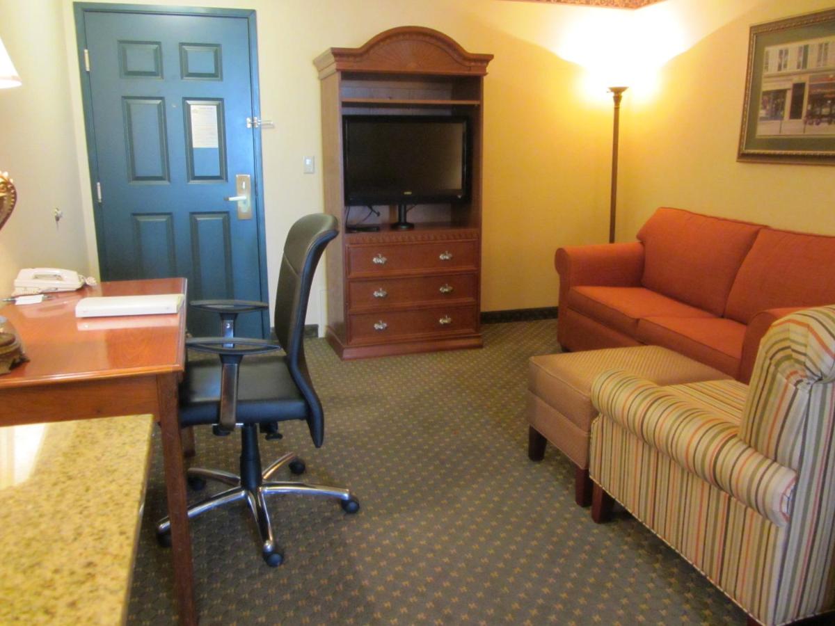 King Studio with Sofa Bed - Disability Access at Country Inn & Suites by Radisson, Amarillo I-40 West, TX