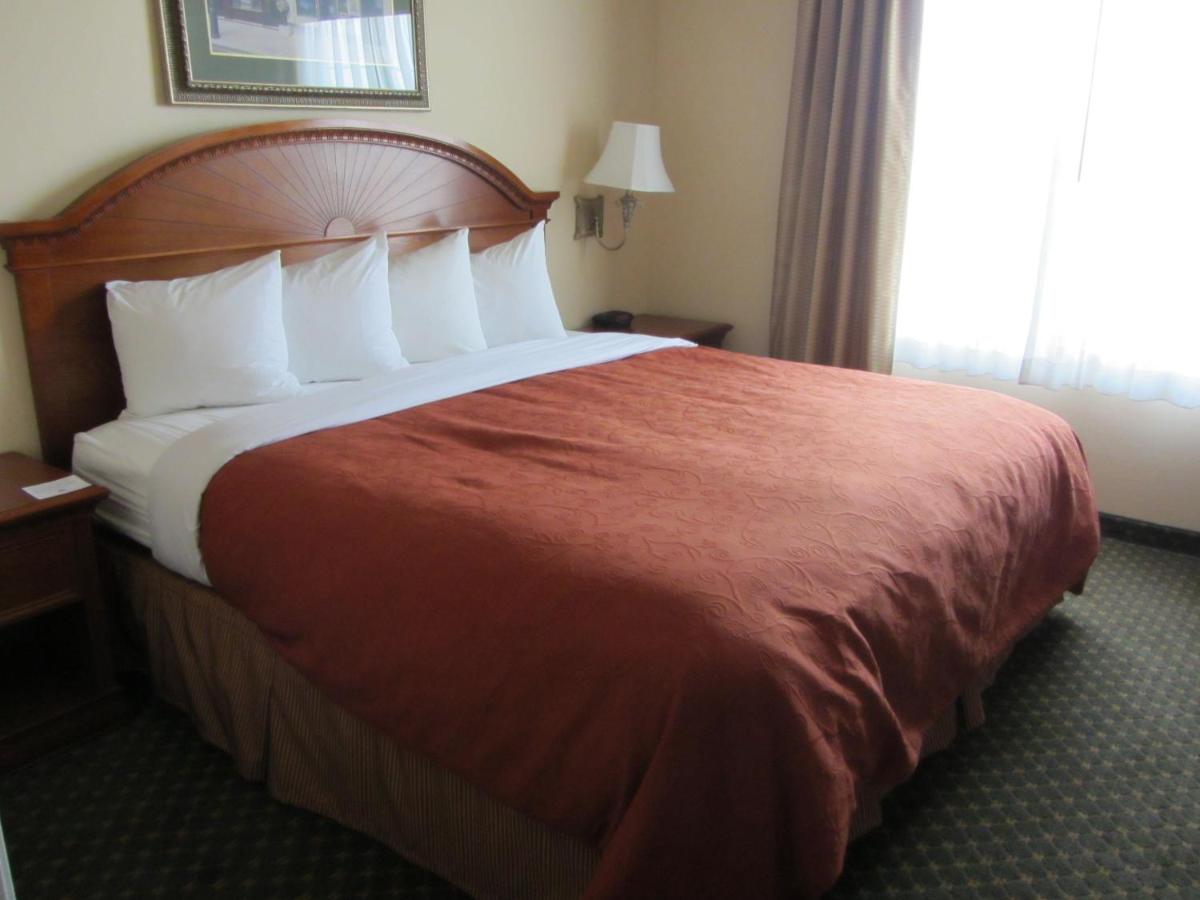 King Studio with Sofa Bed - Non-Smoking at Country Inn & Suites by Radisson, Amarillo I-40 West, TX