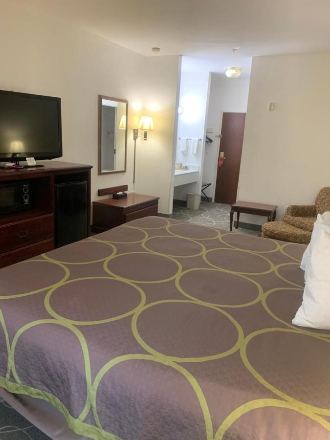King Room - Non-Smoking at Super 8 by Wyndham Hillsboro TX