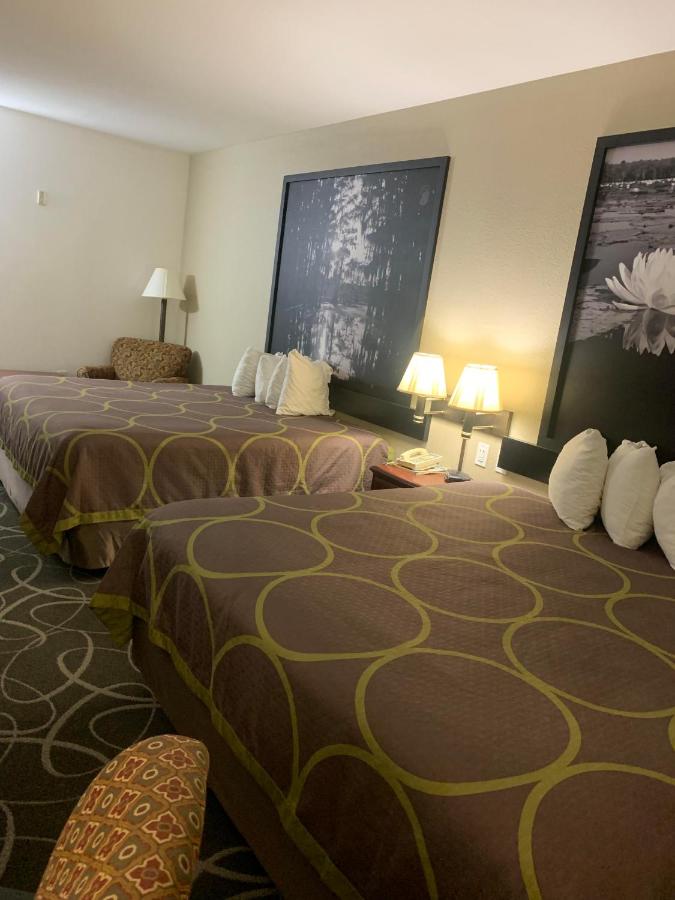 Queen Room with Two Queen Beds - Smoking at Super 8 by Wyndham Hillsboro TX