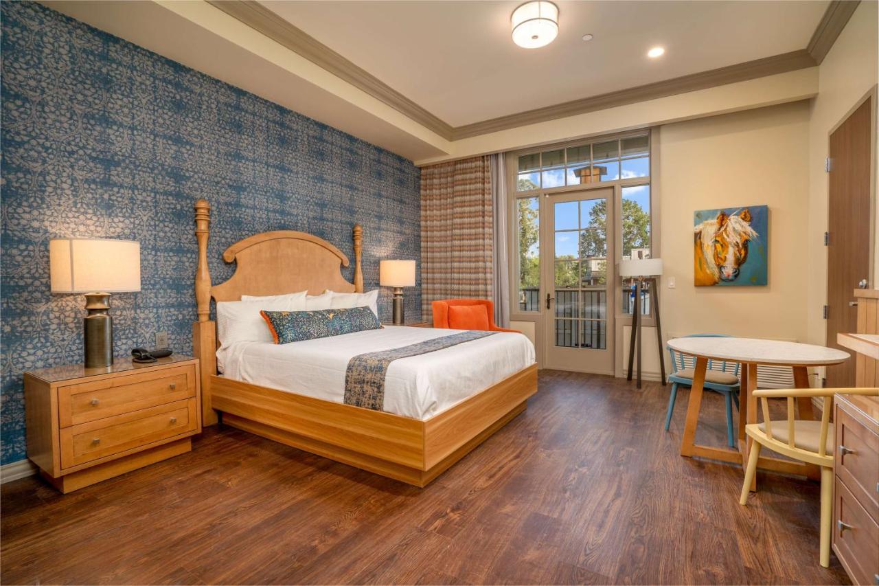 King Room at The Agrarian Hotel, BW Signature Collection