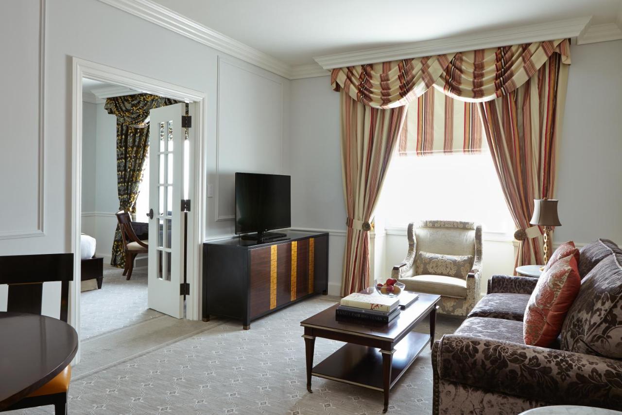 Club One Bedroom Suite at The Charleston Place