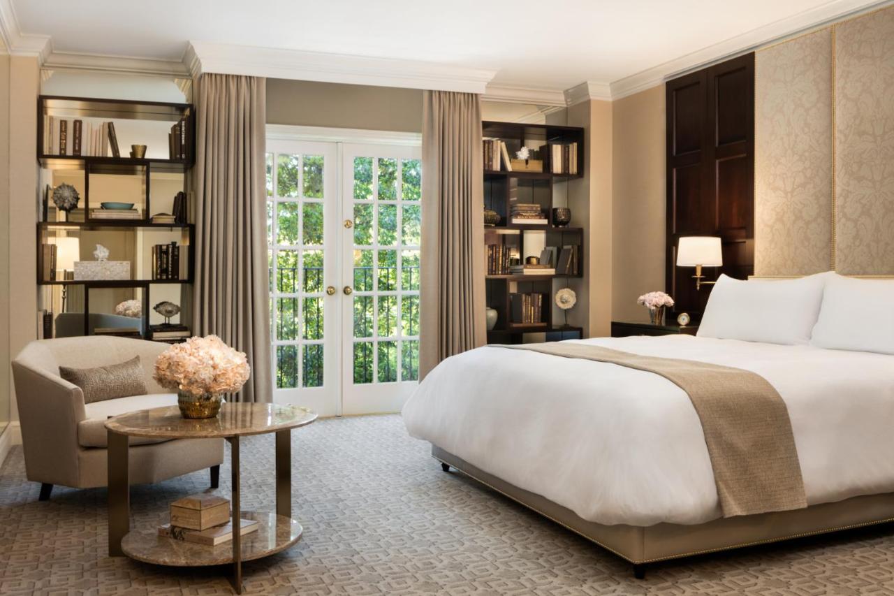 King Room at Rosewood Mansion on Turtle Creek