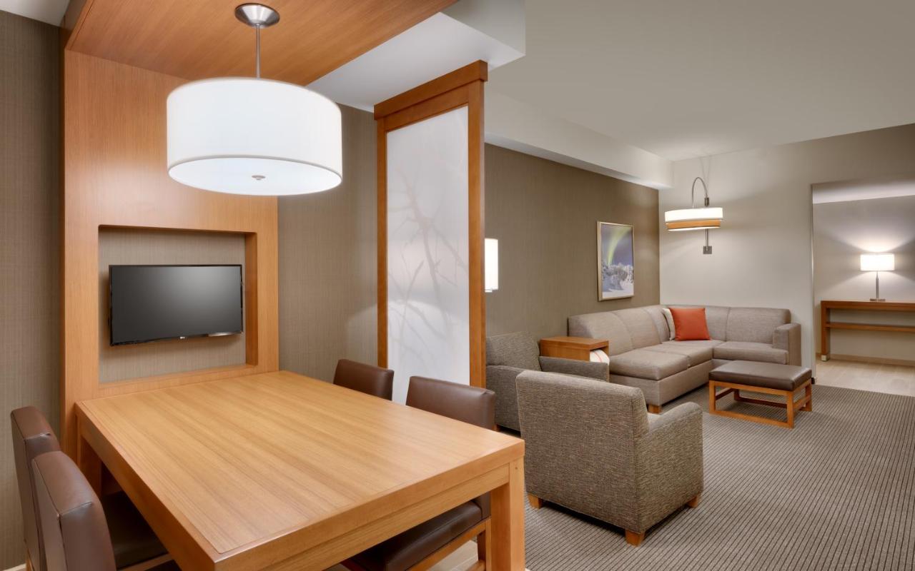 King Suite at Hyatt Place Anchorage Midtown