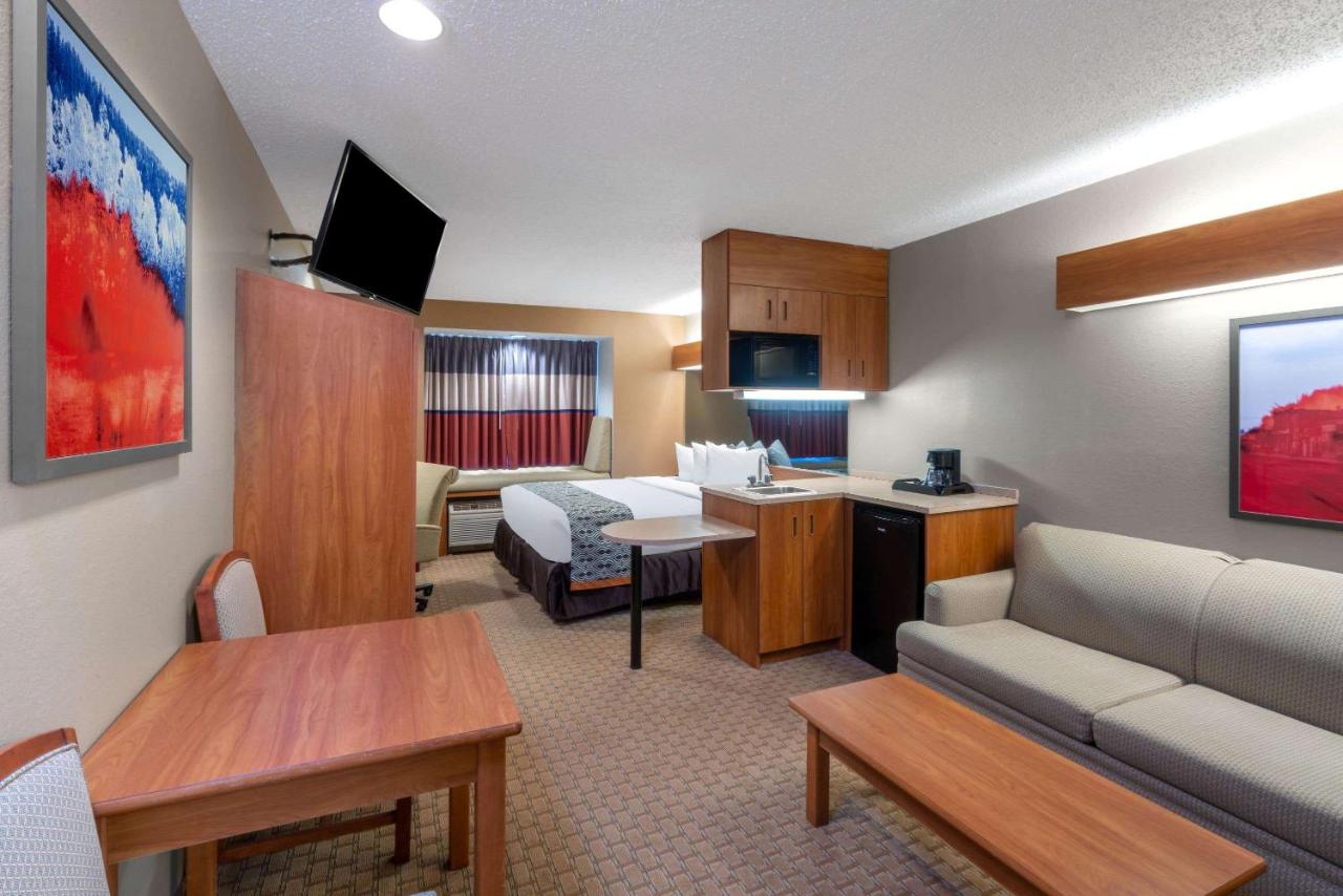 King Studio Suite - Non-Smoking at Microtel Inn & Suites by Wyndham Raton