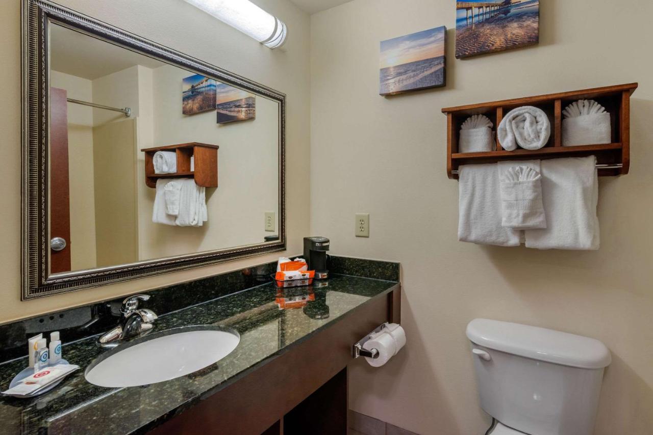 King Suite at Comfort Inn & Suites Fort Myers Airport