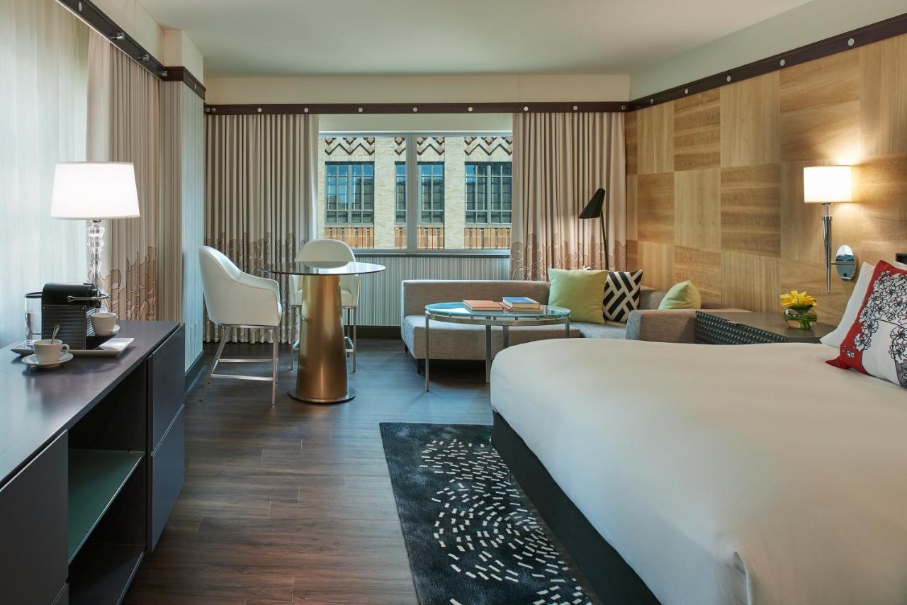 Magnifique Corner King Room at Sofitel Philadelphia at Rittenhouse Square