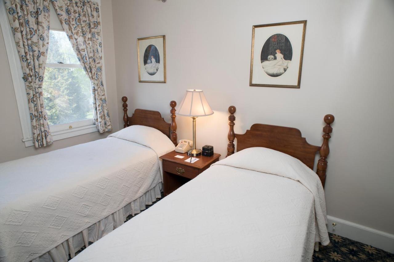 Suite, Family, Main Inn, Two Rooms, King Bed and Two Twin Beds at Middlebury Inn