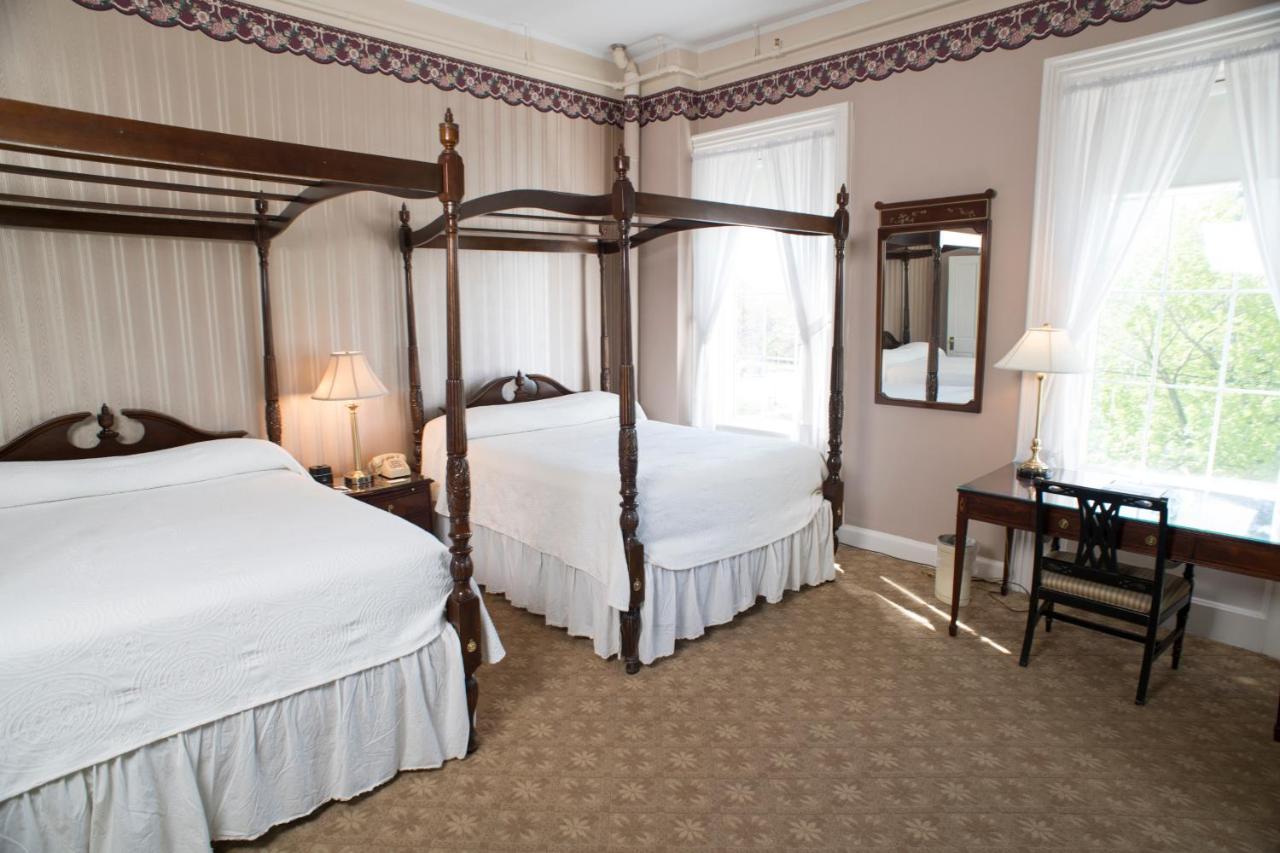 Suite, Main Inn, Two Queen Beds at Middlebury Inn