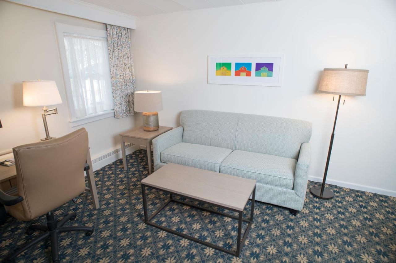 Deluxe Annex with Two Double Beds at Middlebury Inn