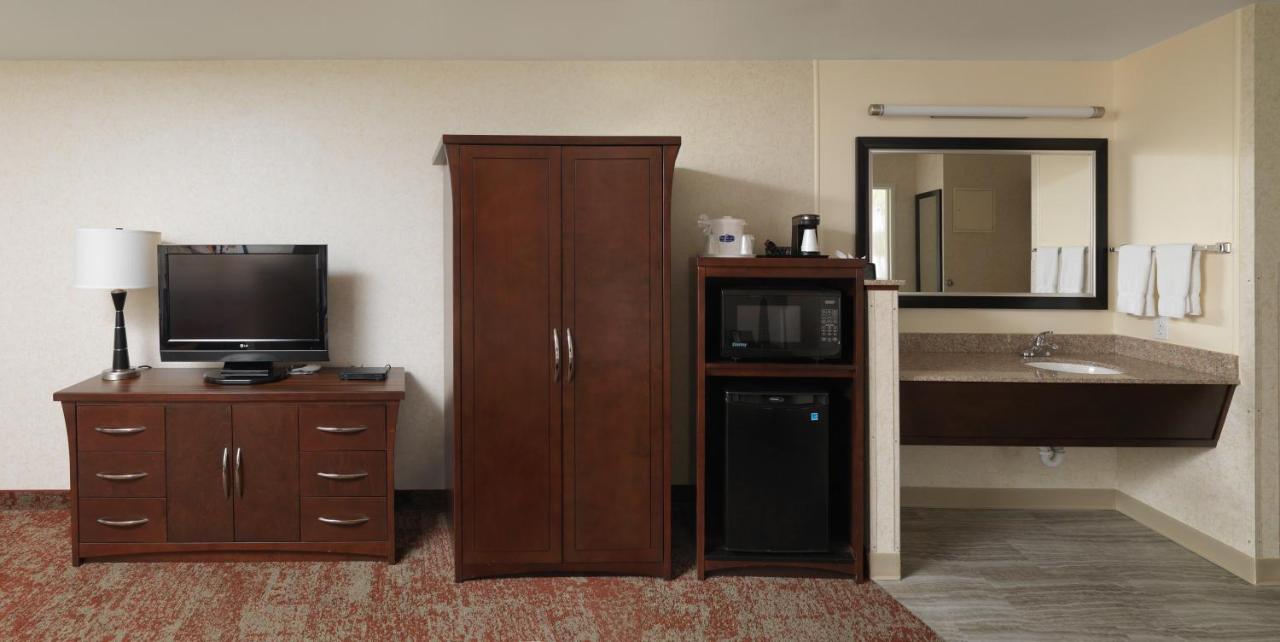 King Room - Non-Smoking at Crystal Inn Hotel & Suites Salt Lake City