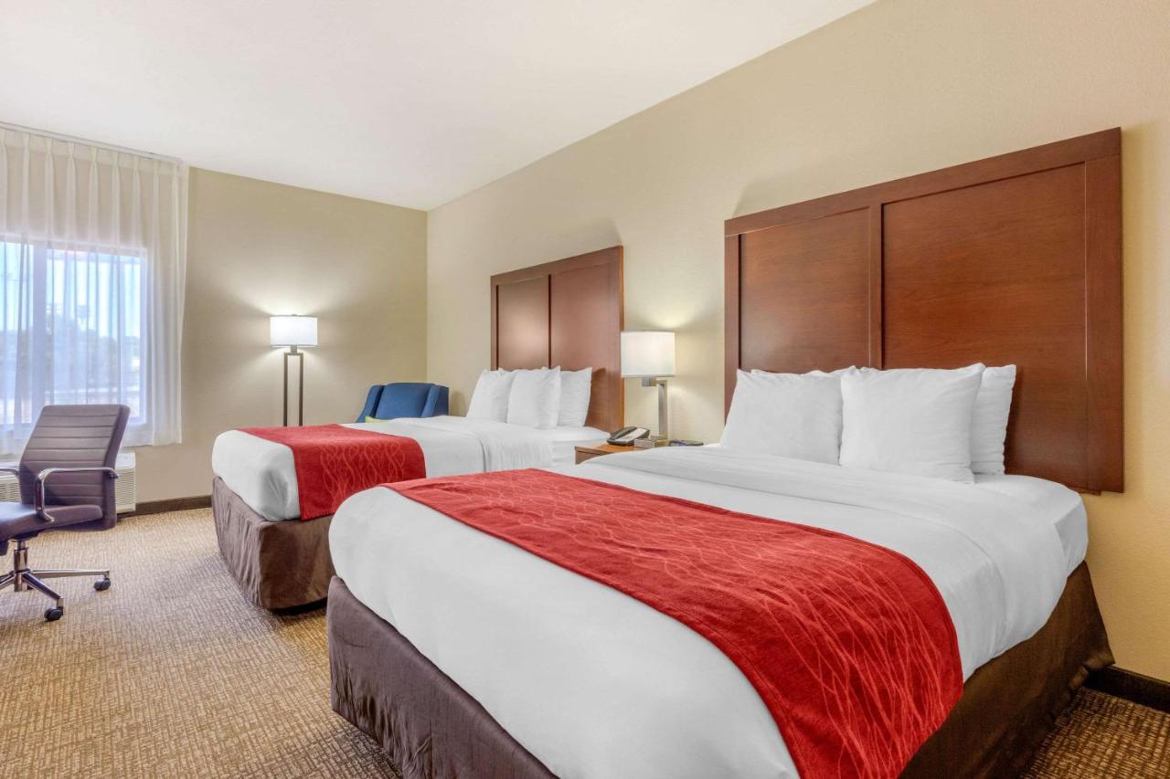 Queen Room with Two Queen Beds - Non-Smoking at Comfort Inn Lenoir City-Knoxville