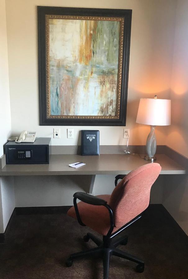 Queen Studio - Disability Access at South Walton Suites