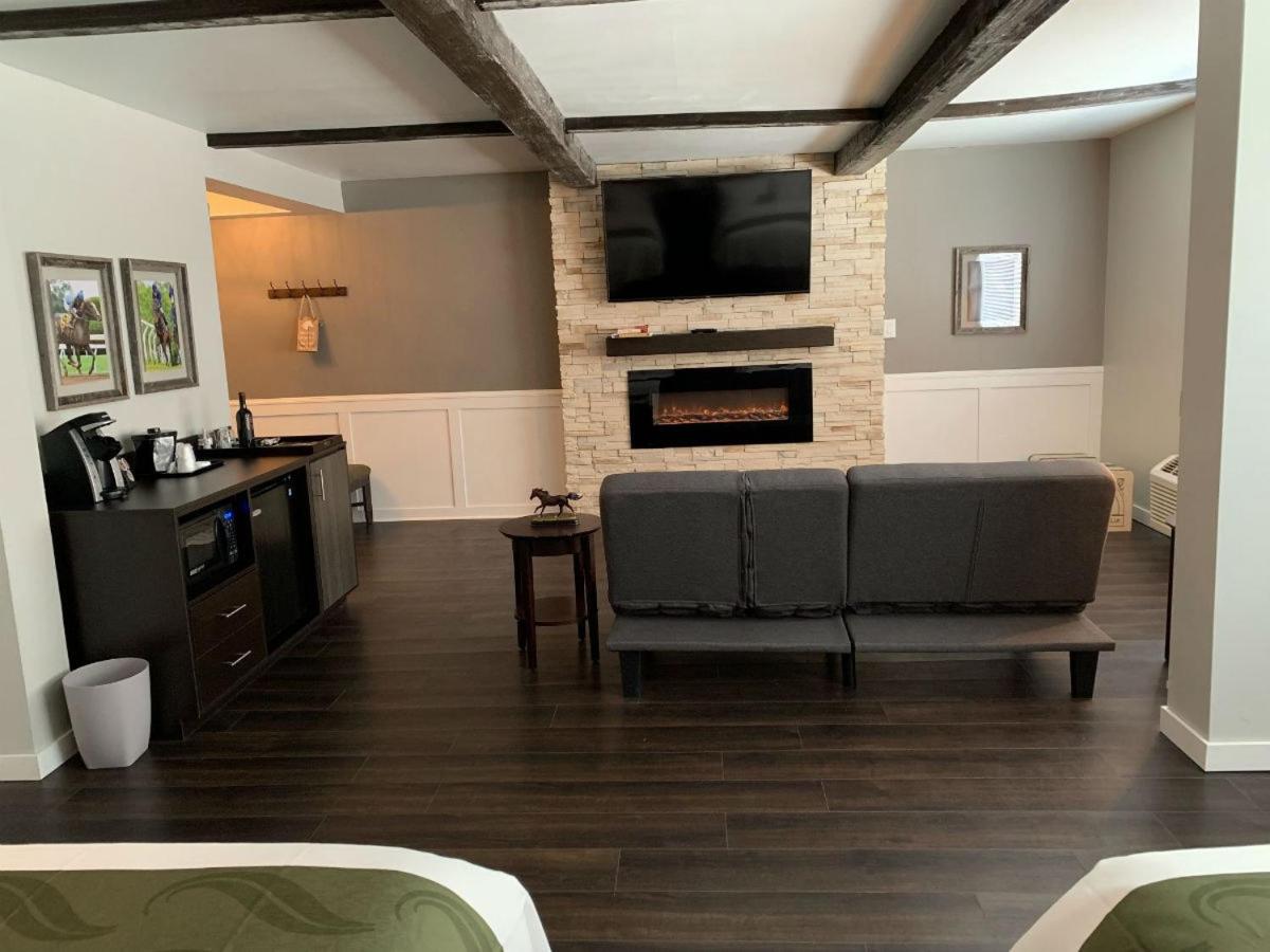 Suite at Cedar Stables Inn and Suites