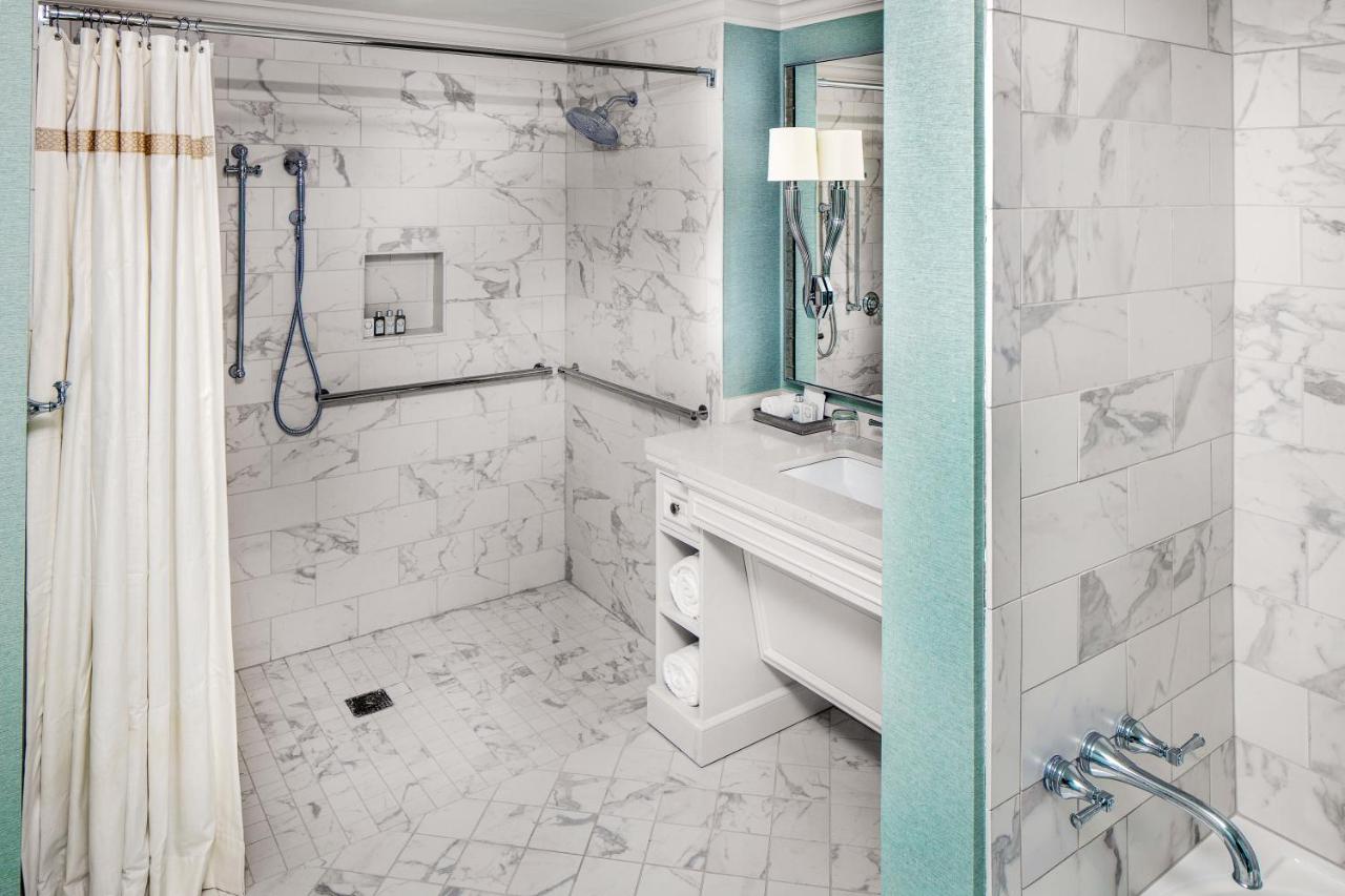 King Room - Disability Access at Hotel Bennett