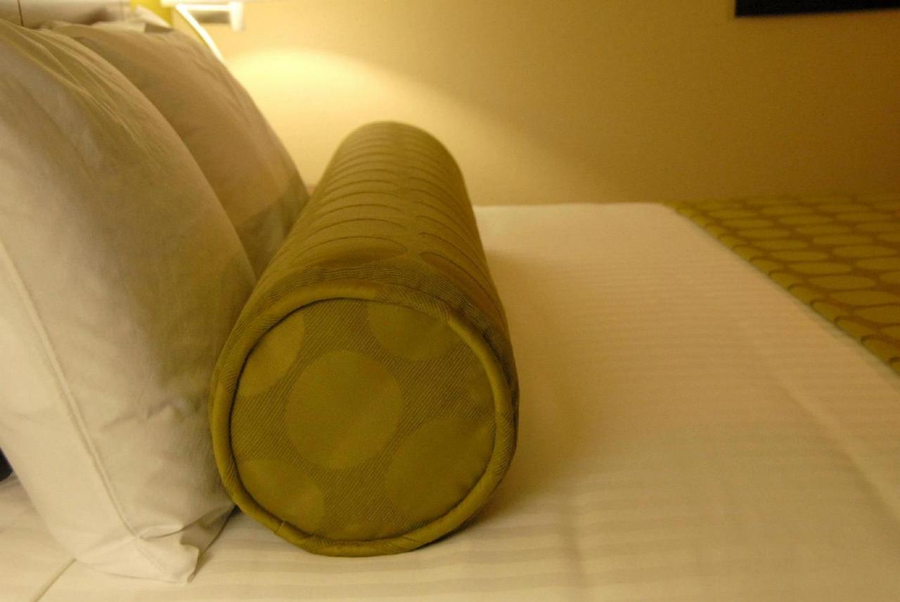 King Room at Cobblestone Inn & Suites - Marquette/Prairie du Chien