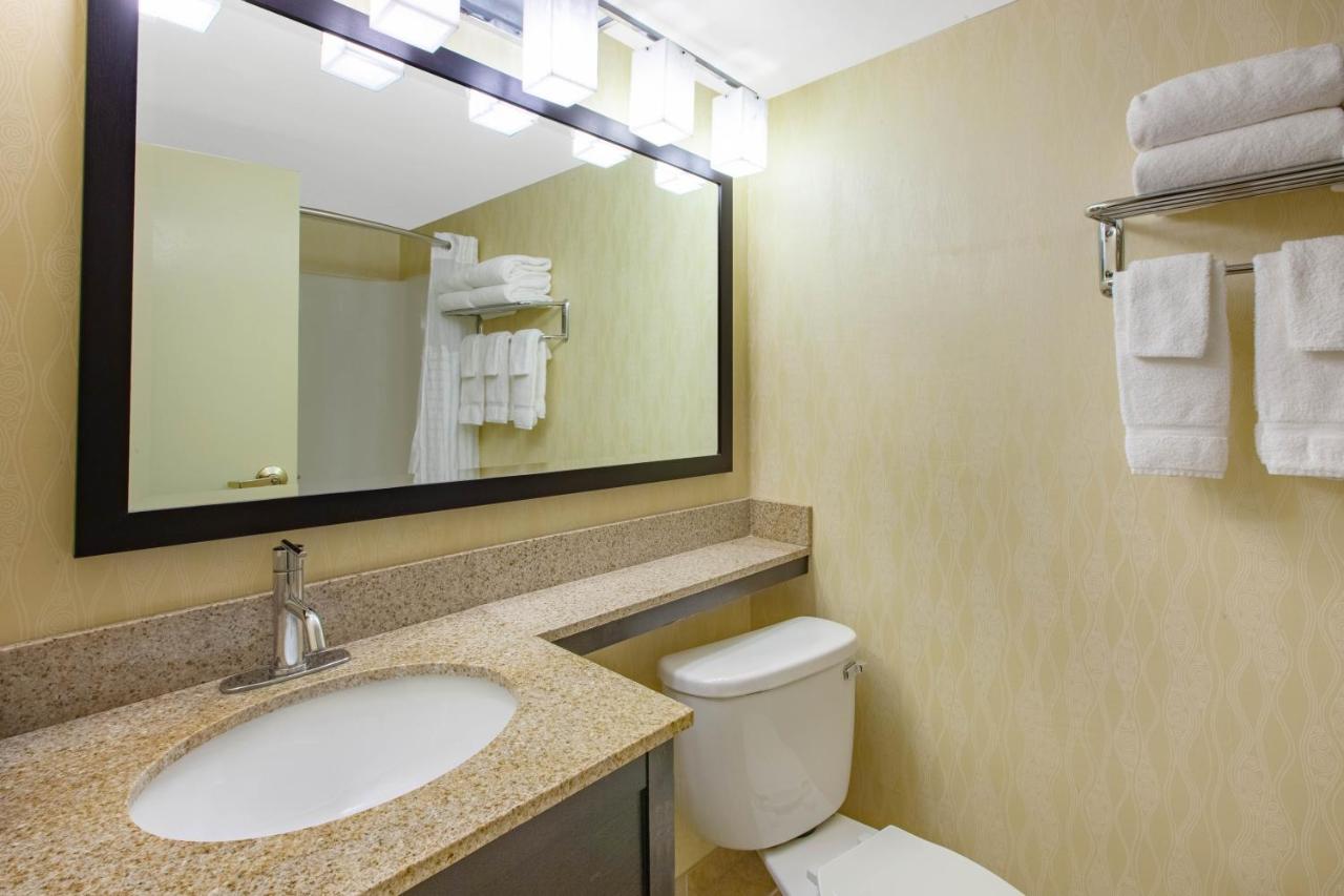 King Suite - Non-Smoking at Baymont by Wyndham Harrisburg