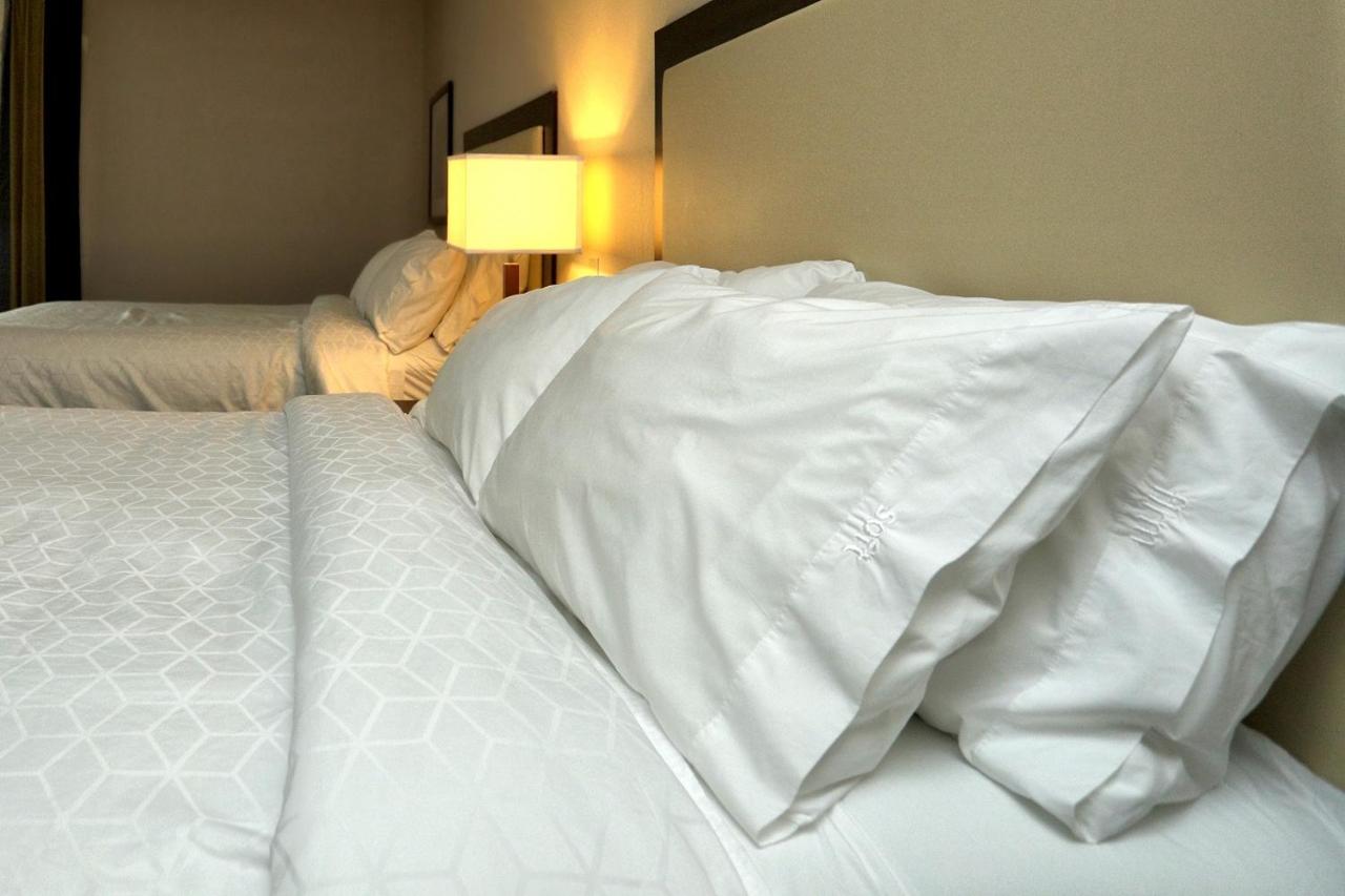 Queen Room with Two Queen Beds - Non Smoking at Holiday Inn Express Hotel & Suites Batavia - Darien Lake by IHG