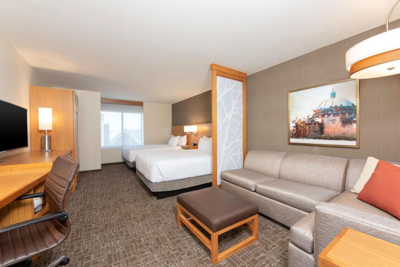 Deluxe Queen Room with Two Queen Beds at Hyatt Place Detroit Royal Oak