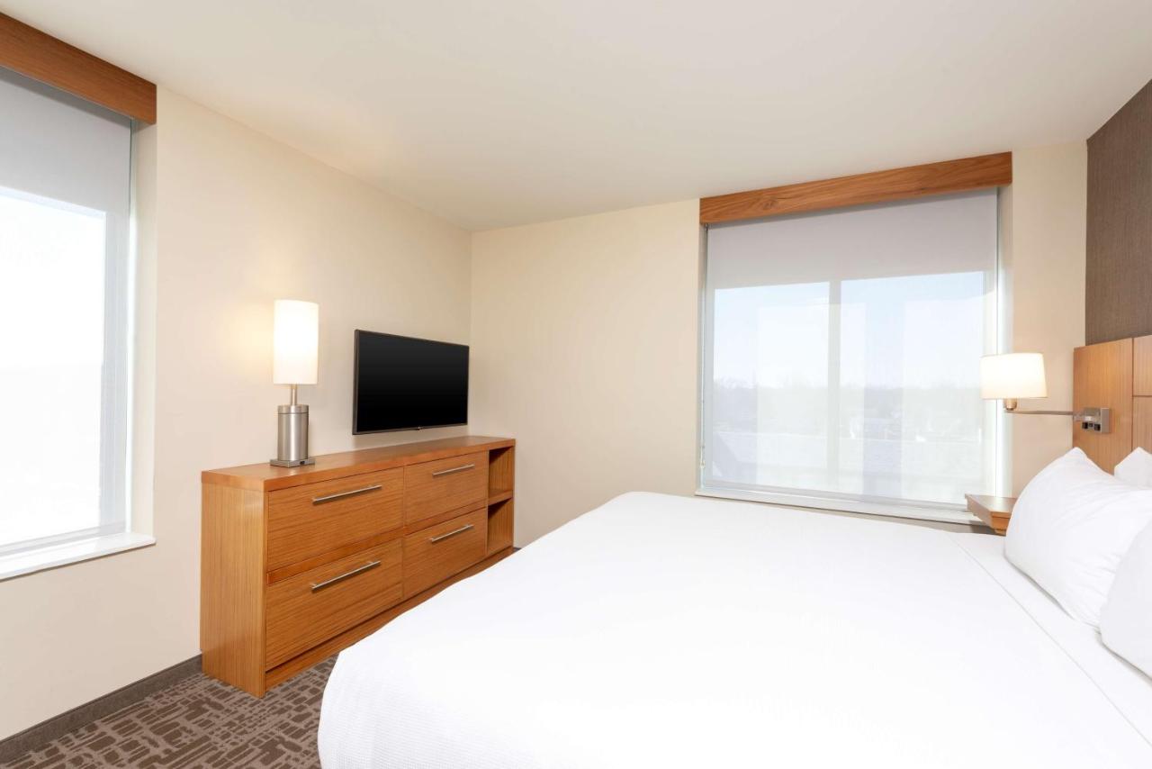 King Room - Disability Access at Hyatt Place Detroit Royal Oak