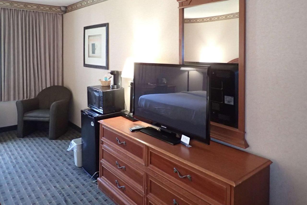  | Ramada by Wyndham Levittown Bucks County