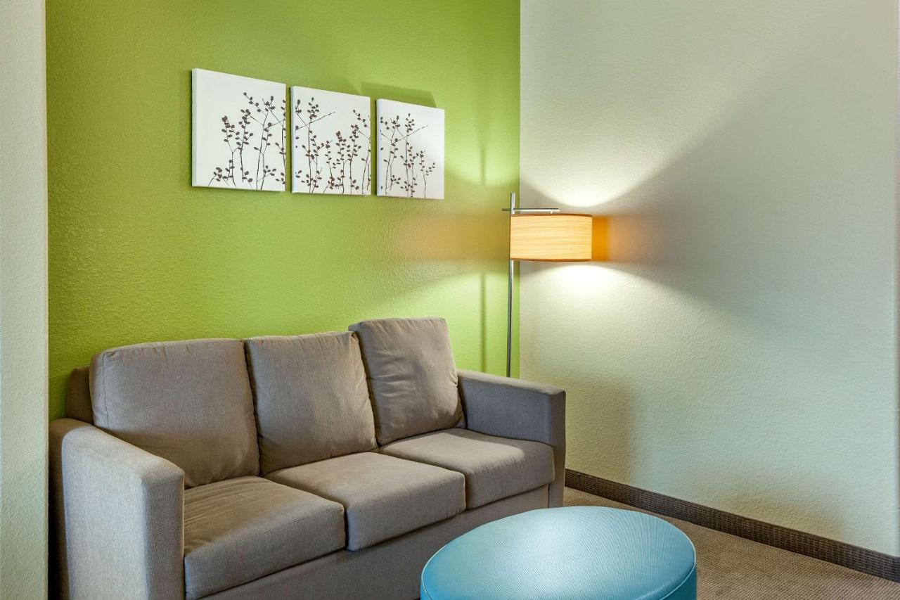 King Suite - Non-Smoking at Sleep Inn & Suites Hewitt - South Waco