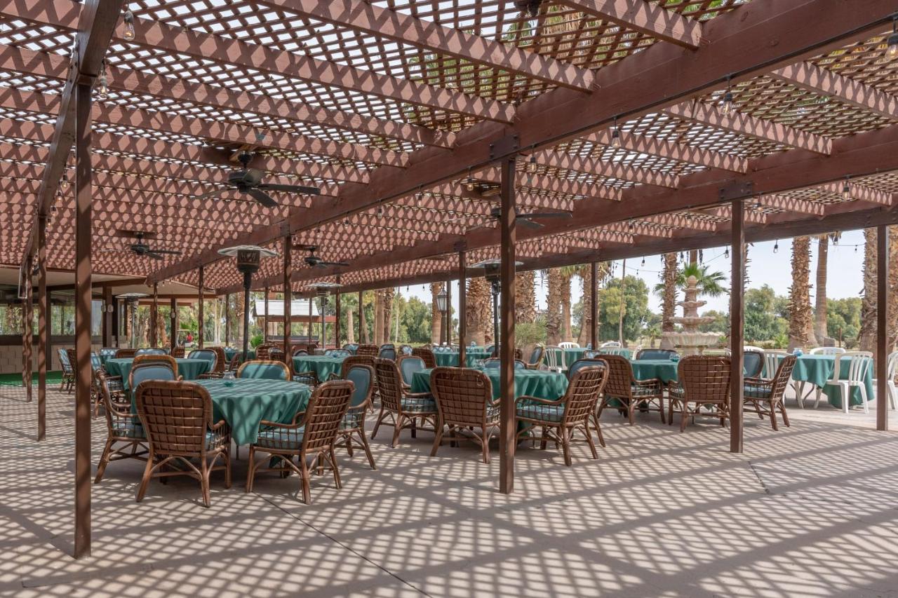 Barbara Worth Country Club