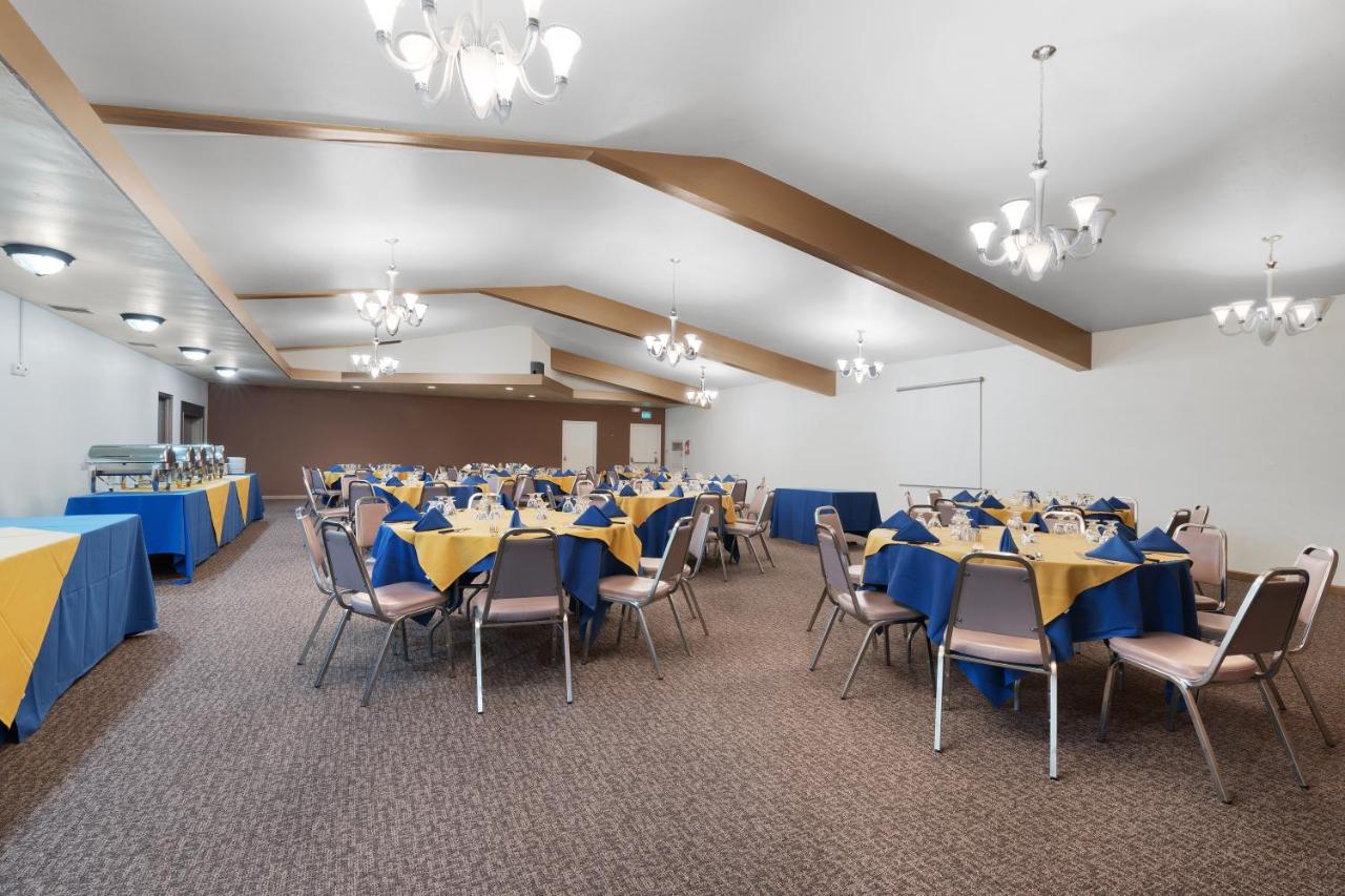 Barbara Worth Country Club