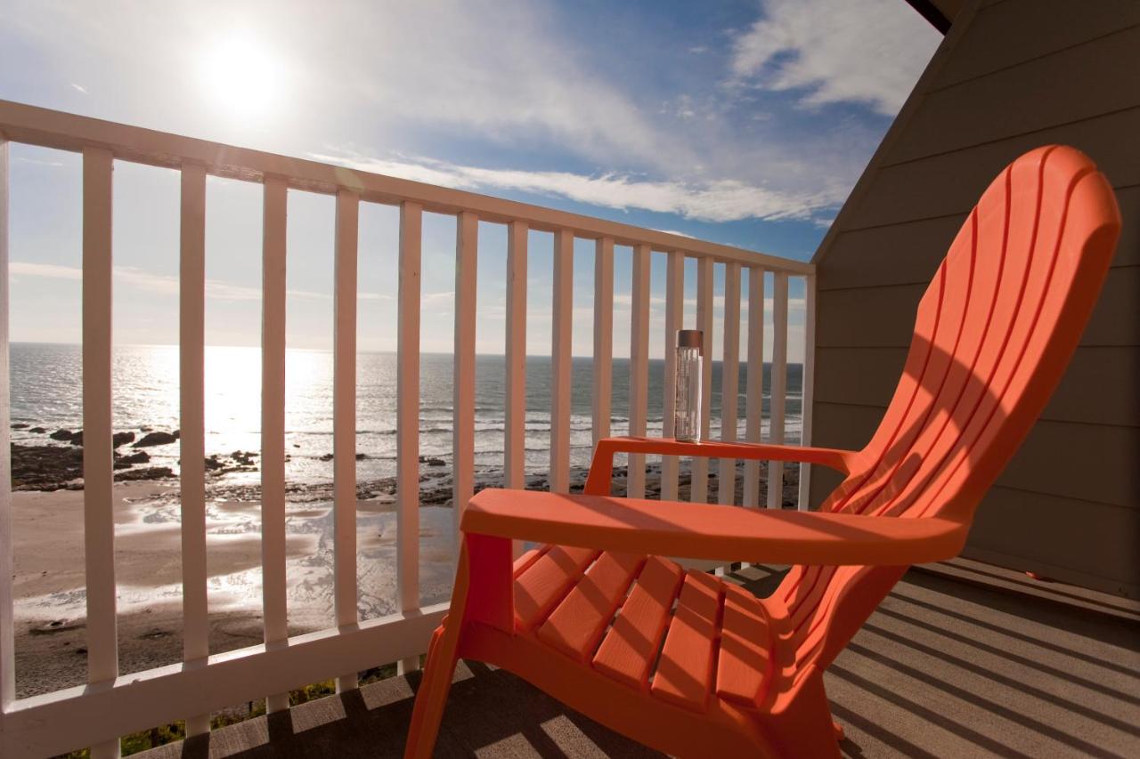 One-Bedroom Suite with Ocean View at The Coho Oceanfront Lodge