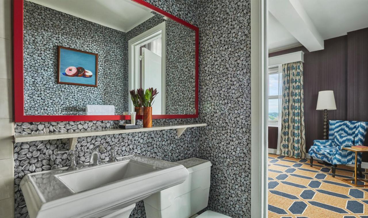 Deluxe King Room at Graduate by Hilton Providence