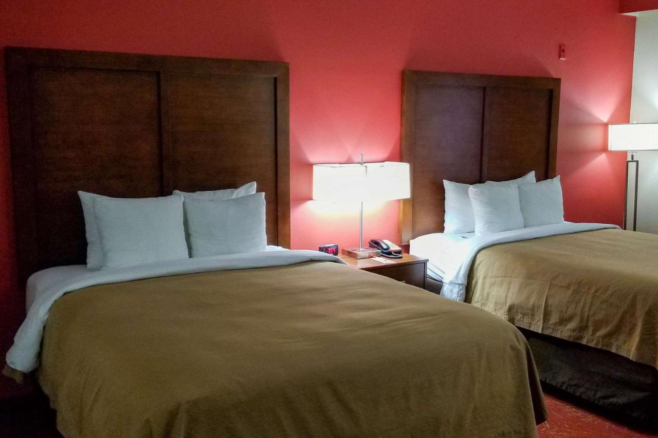 Queen Room with Two Queen Beds - Non-Smoking at Econo Lodge Inn & Suites East
