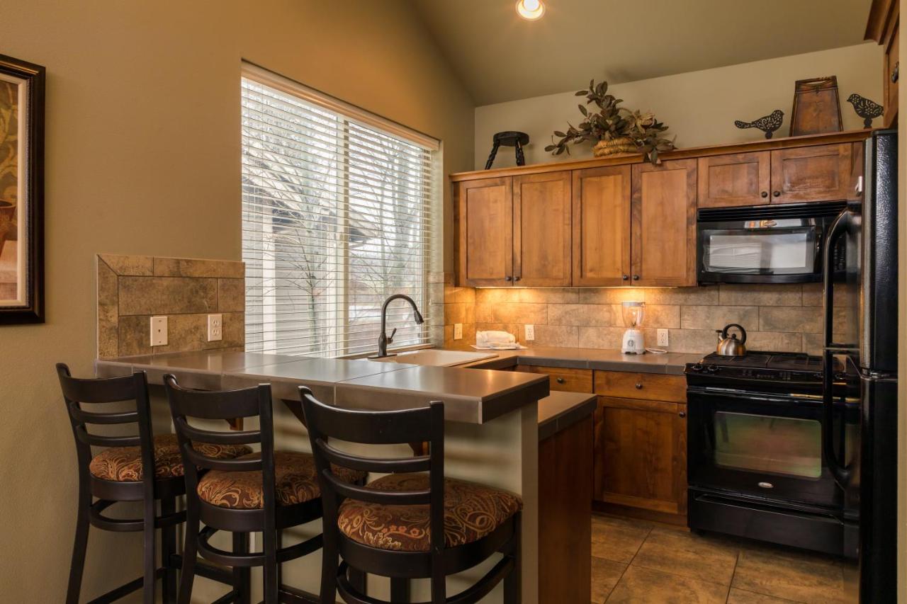Two-Bedroom Vacation Rental at Running Y Ranch Vacation Home Rentals