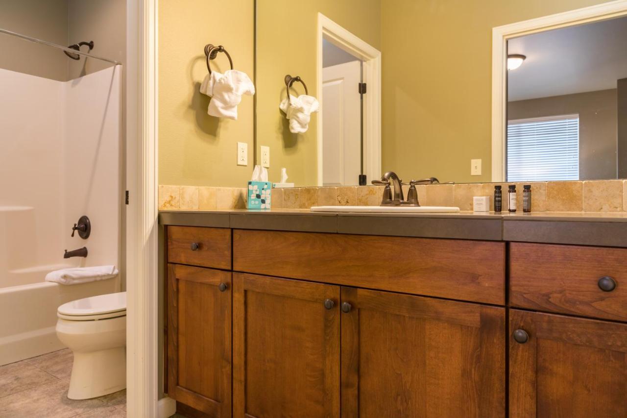 Two-Bedroom Vacation Rental at Running Y Ranch Vacation Home Rentals