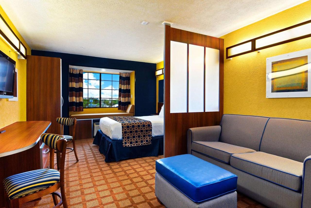 King Studio Suite - Non-Smoking at Microtel Inn & Suites by Wyndham New Braunfels