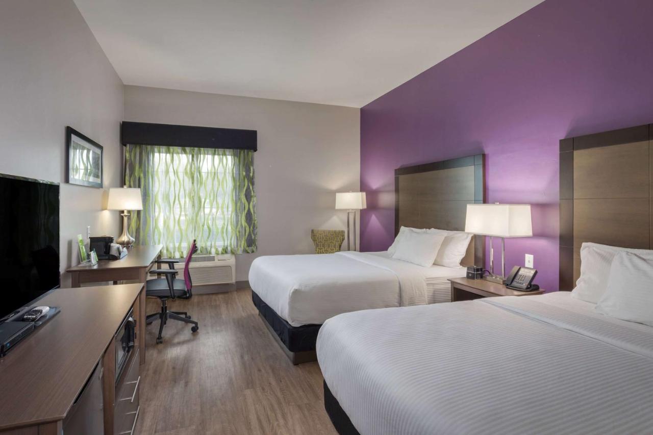 Double Room with Two Double Beds - Mobility Accessible/Non-Smoking at La Quinta Inn & Suites by Wyndham Visalia/Sequoia Gateway