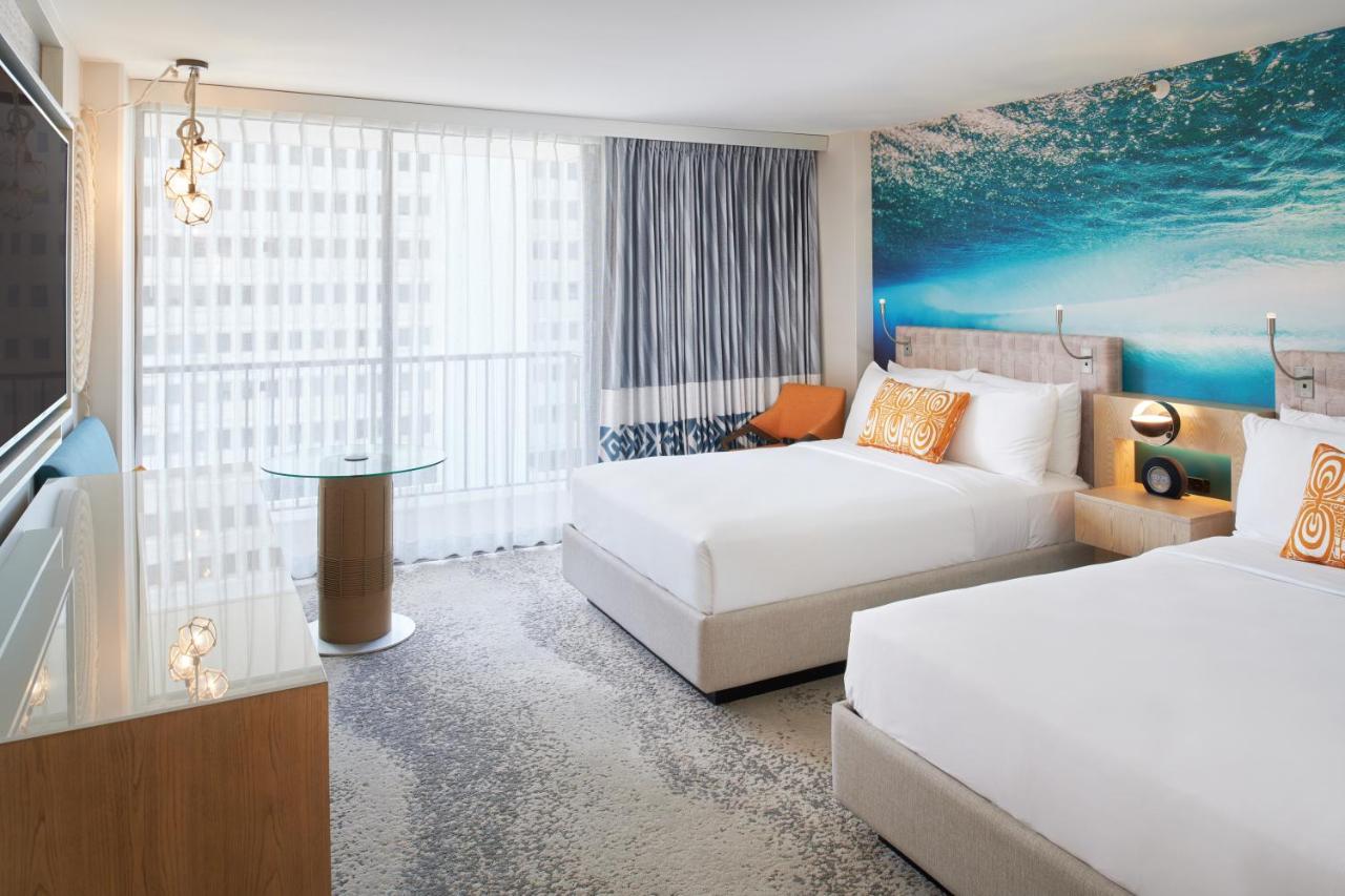 Waikiki View 2 Double Beds at OUTRIGGER Waikiki Beachcomber Hotel