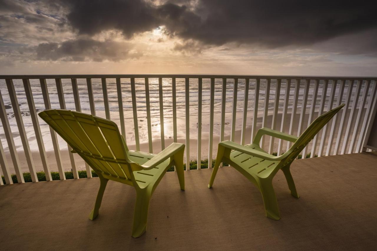 One-Bedroom Suite with Ocean View at The Coho Oceanfront Lodge