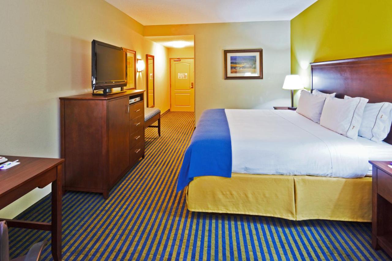  | Holiday Inn Express Hotel Ooltewah Springs-Chattanooga