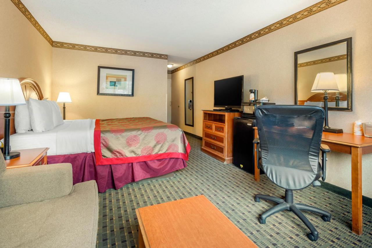  | Ramada by Wyndham Levittown Bucks County