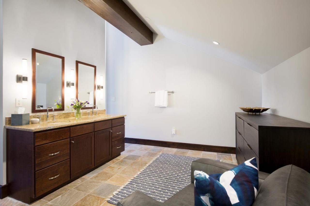 Five-Bedroom Penthouse at Relais & Châteaux Lumière by Dunton