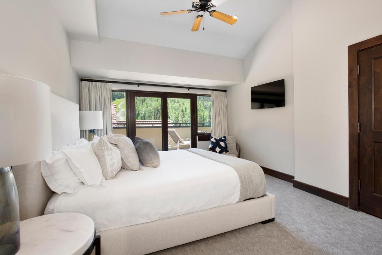 Five-Bedroom Penthouse at Relais & Châteaux Lumière by Dunton